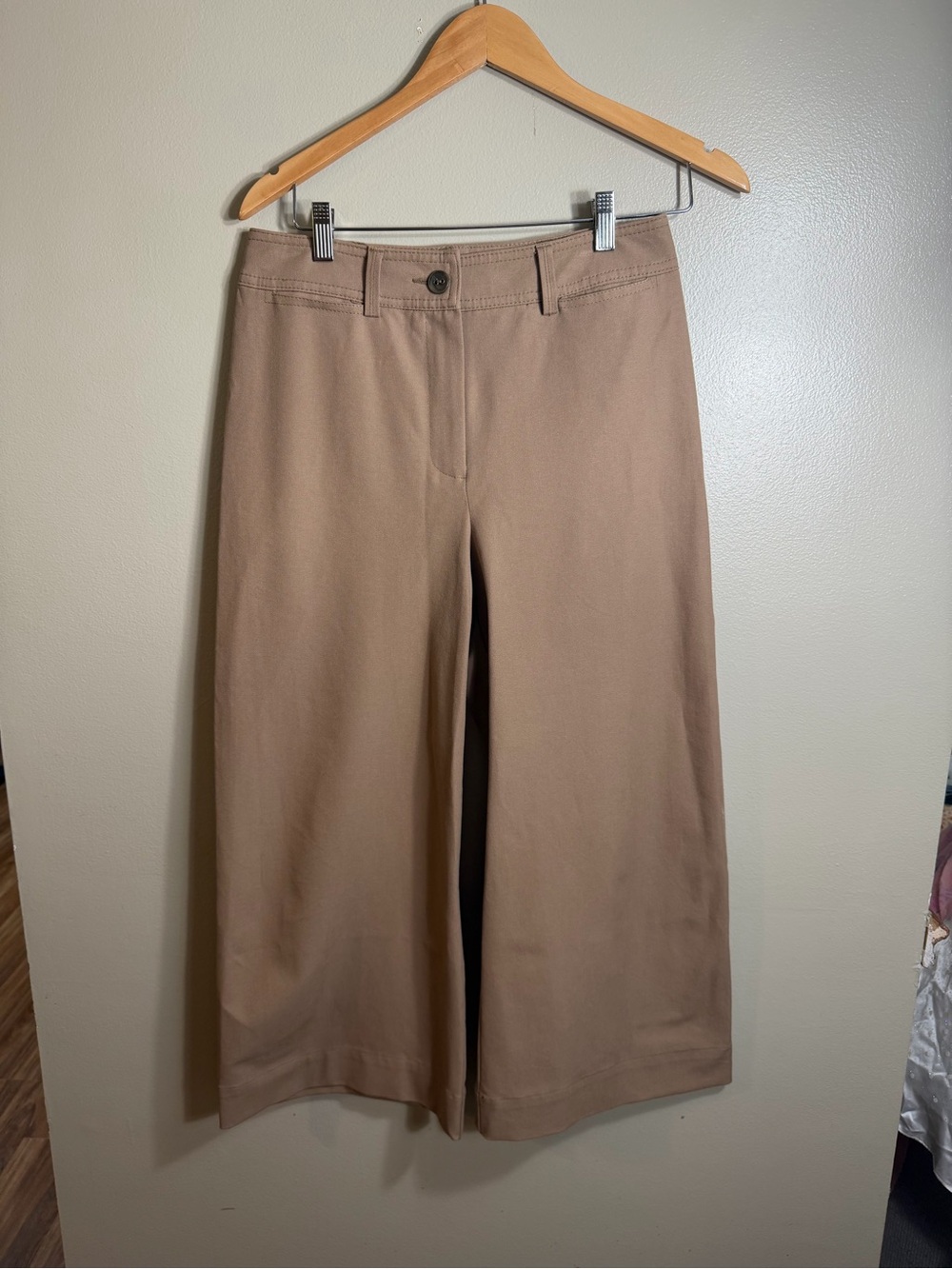 Trina Turk Taupe Cropped Wide Leg Pants Size 4 Cotton Stretch Career Resort
